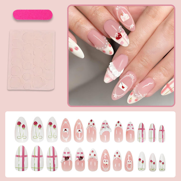 Kunstnagelset mit verspielten Blüten- und aufwendigen Dekoren Karnz