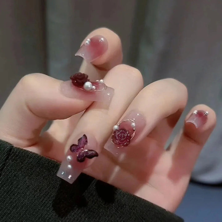 Künstlerische Nagelspitzen Karnz
