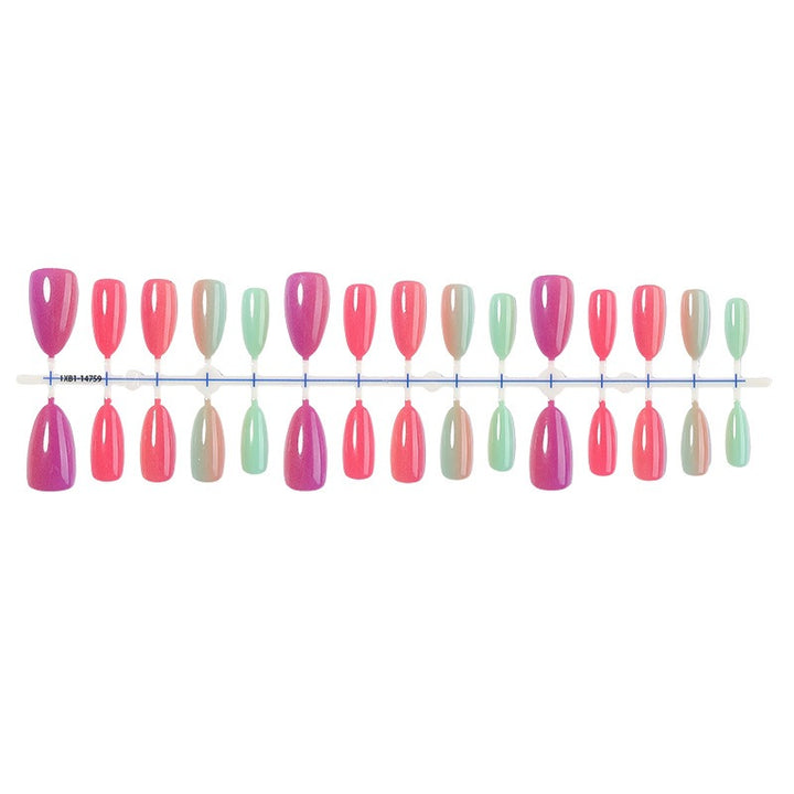 Künstliche Nagelset mit modernen Farbverläufen und trendigen Designs Karnz