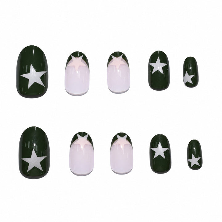 Kreative Nagelkunst mit Sternmotiven Karnz