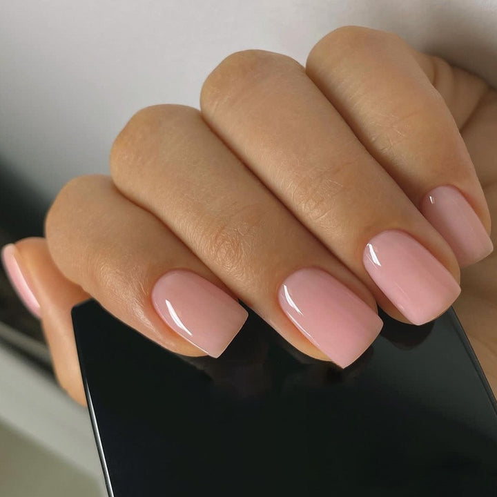 Nagelkunstset mit elegantem Hochglanz-Finish Karnz