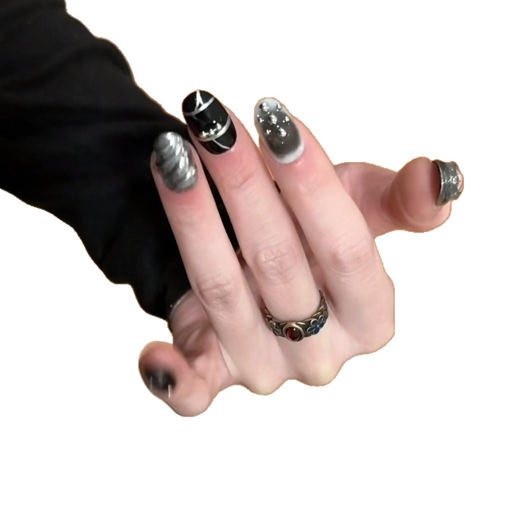 Künstlerisches Nagelkunstdesign
