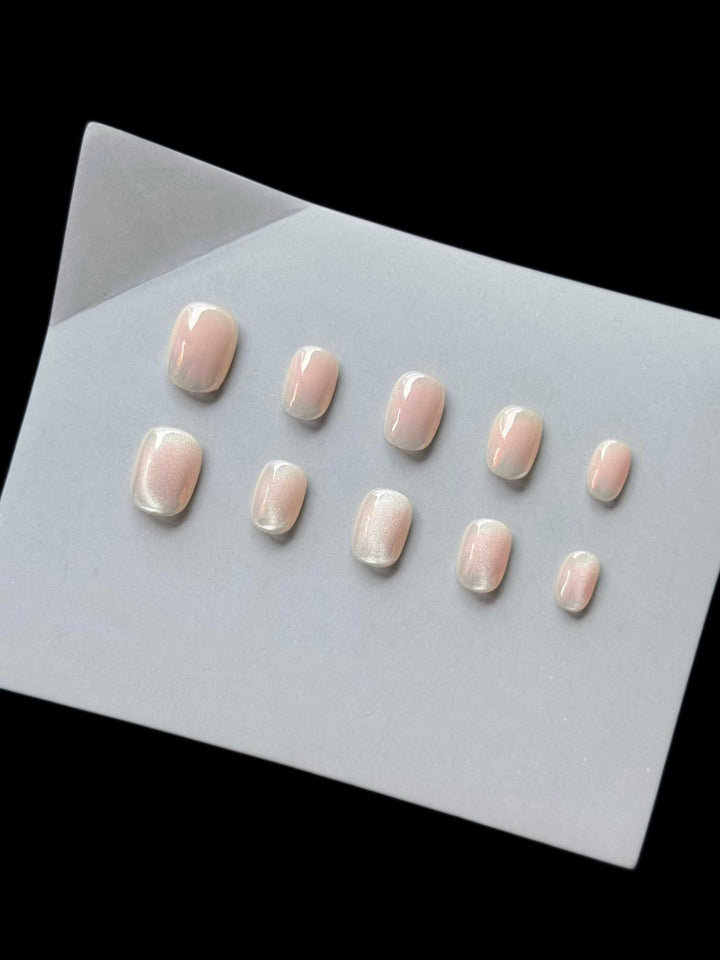Glänzendes French Tip Press-On Nail Set