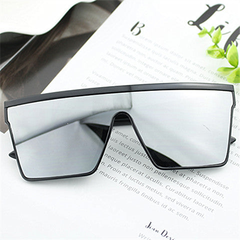 Damen Sportliche Schutzbrille im modernen Shield-Design Karnz