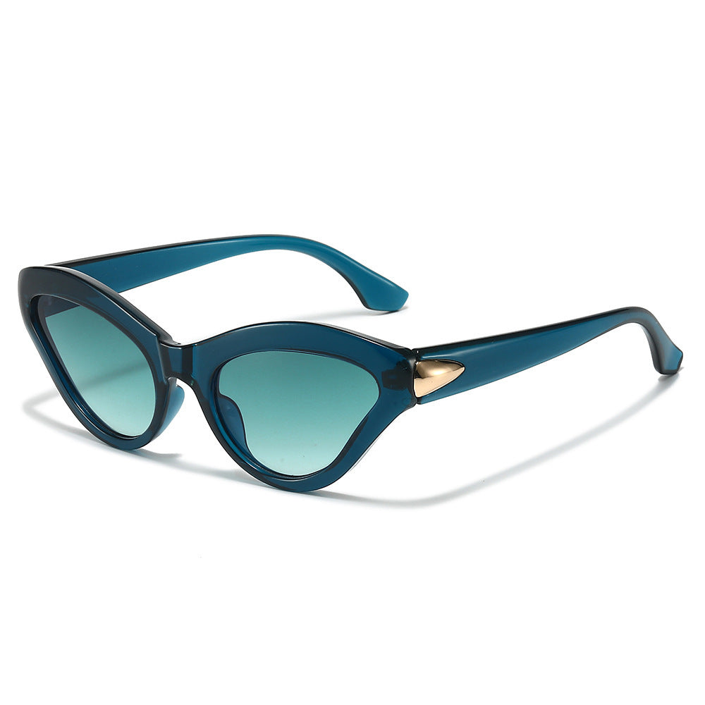 Vintage Cat-Eye Sonnenbrille mit luxuriösen Details Karnz