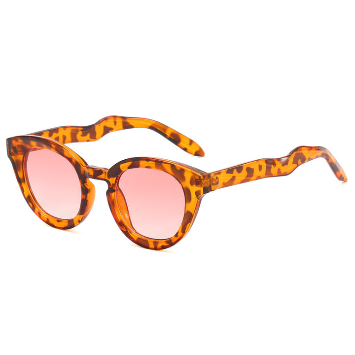 Damen modische Sonnenbrille mit feline Features Karnz