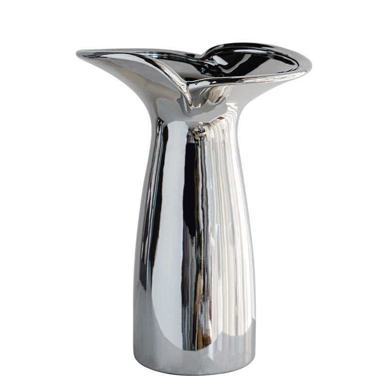 Elegante und moderne Keramikvase Karnz