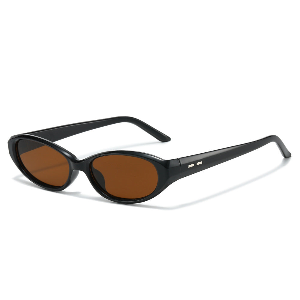 Schlanke retro-inspirierte ovale Sonnenbrille Karnz