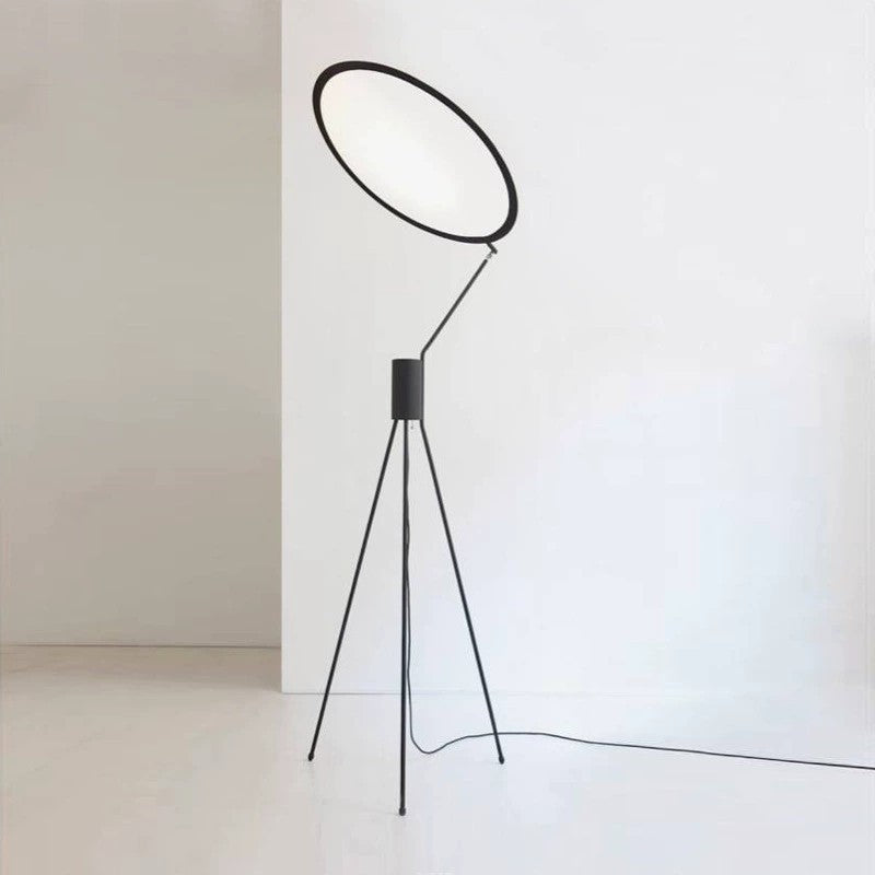 Verstellbare LED Stehlampe