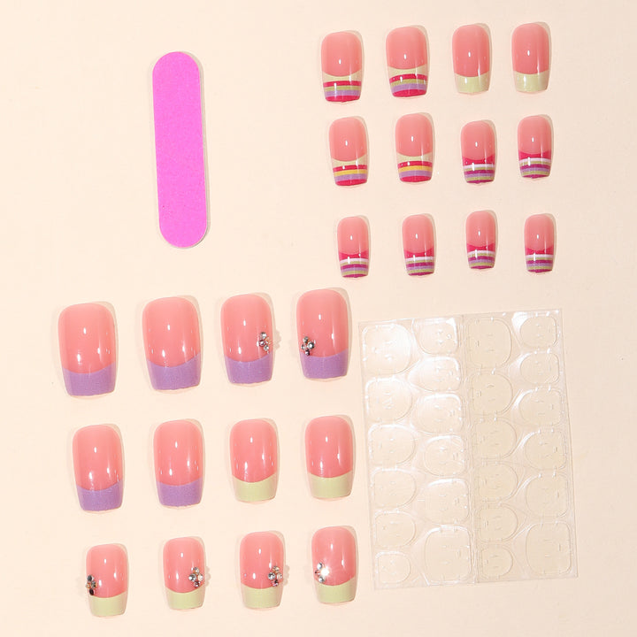 Dekorative 3D Französische Tipp Nagelkunstverlängerungen Karnz