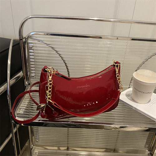 Glänzende lackierte Leder Crossbody-Handtasche