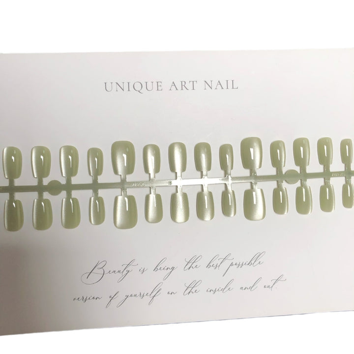 Press-on-Nagelkunst-Set mit elegantem glänzendem Finish