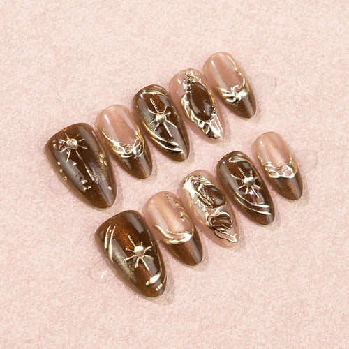 Glamorous Press-On Nagelkunst Set mit goldenen Akzenten