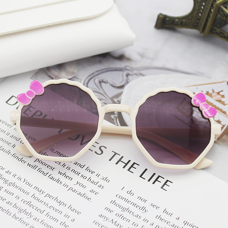 Damen verspielte Sonnenbrille im kreativen Design Karnz