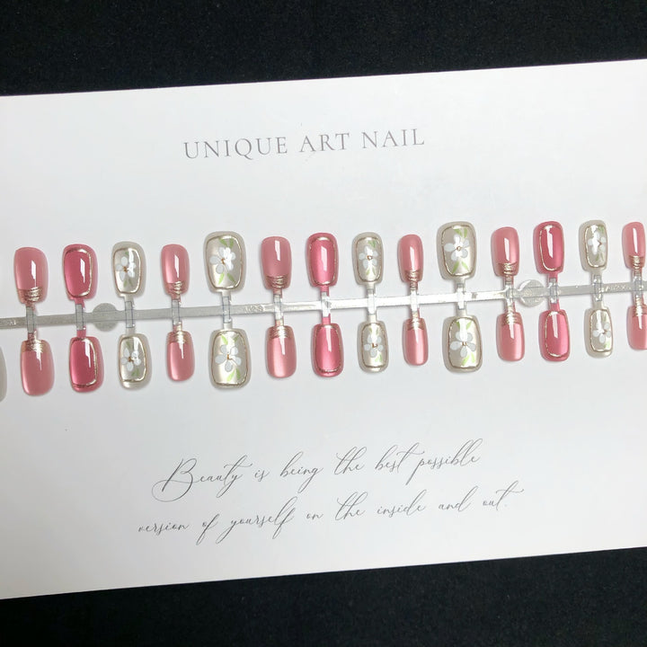 Blumenverziertes Press-On Nagelset