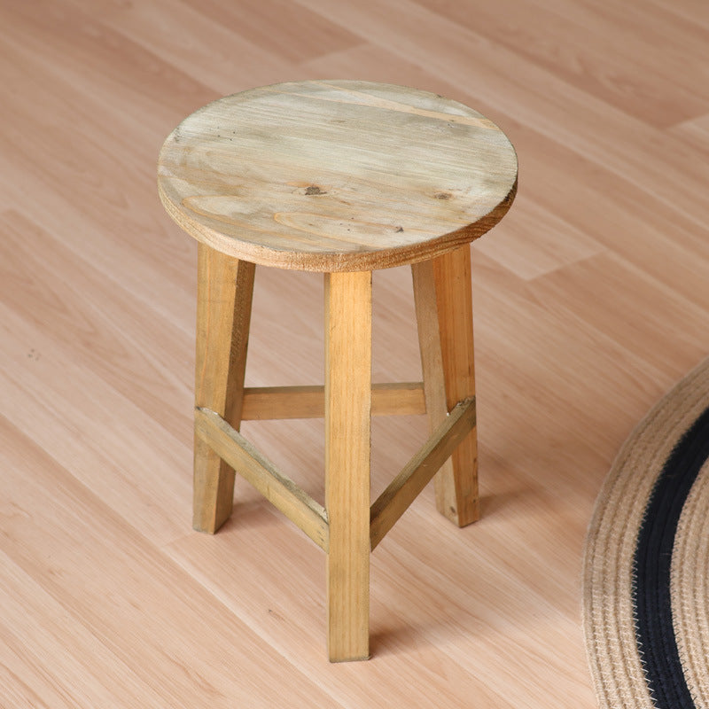 Rustikaler Hocker aus Massivholz Karnz