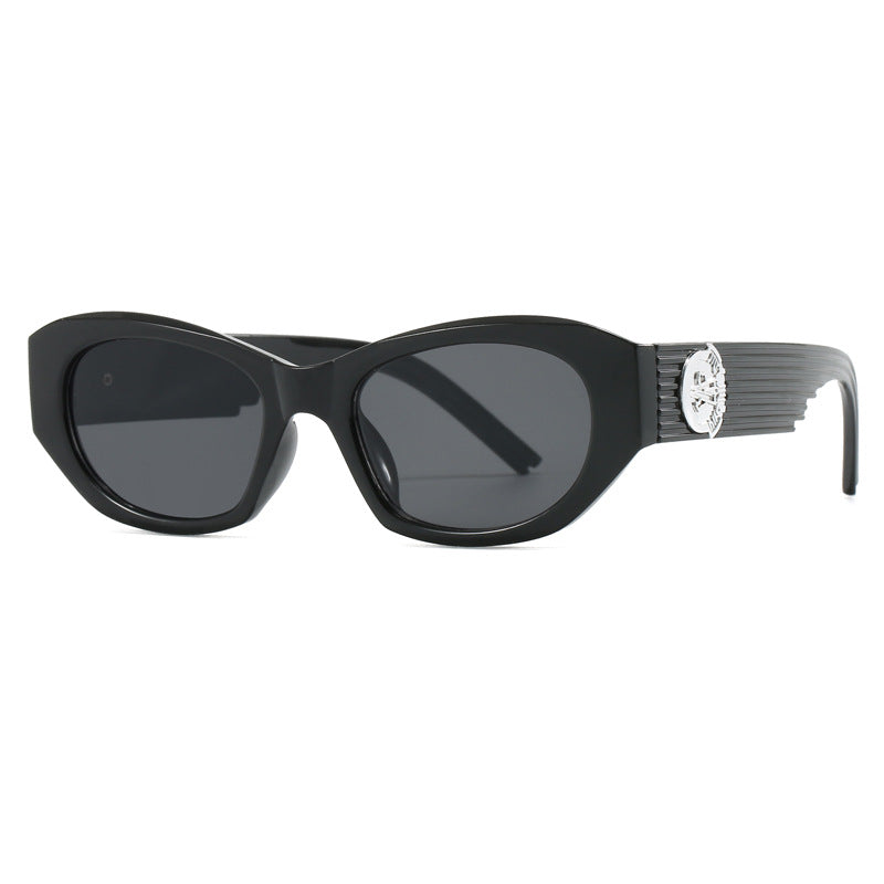 Damen Modische Sonnenbrille im auffälligen Design mit luxuriösen Rahmenelementen Karnz