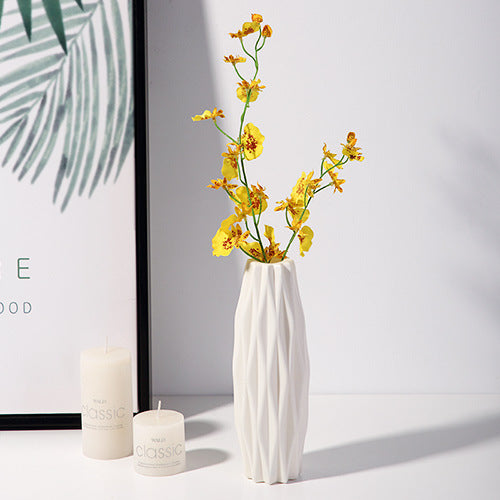 Elegante Texturierte Dekorative Blumenvase Karnz