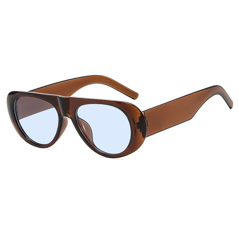 Damen Cat-Eye Sonnenbrille mit stilvollem Kunststoffrahmen und schützendem UV-Filter Karnz