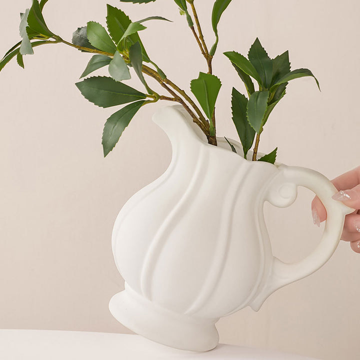 Moderne konische Keramikblumenvasen