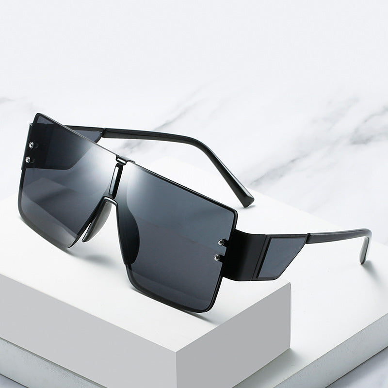 Damen trendige oversized Sonnenbrille mit futuristischem Design Karnz