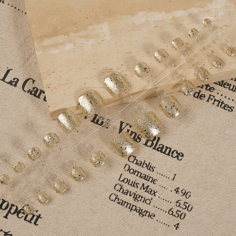 Glitzerndes Press-On Nagelkunst-Set Karnz