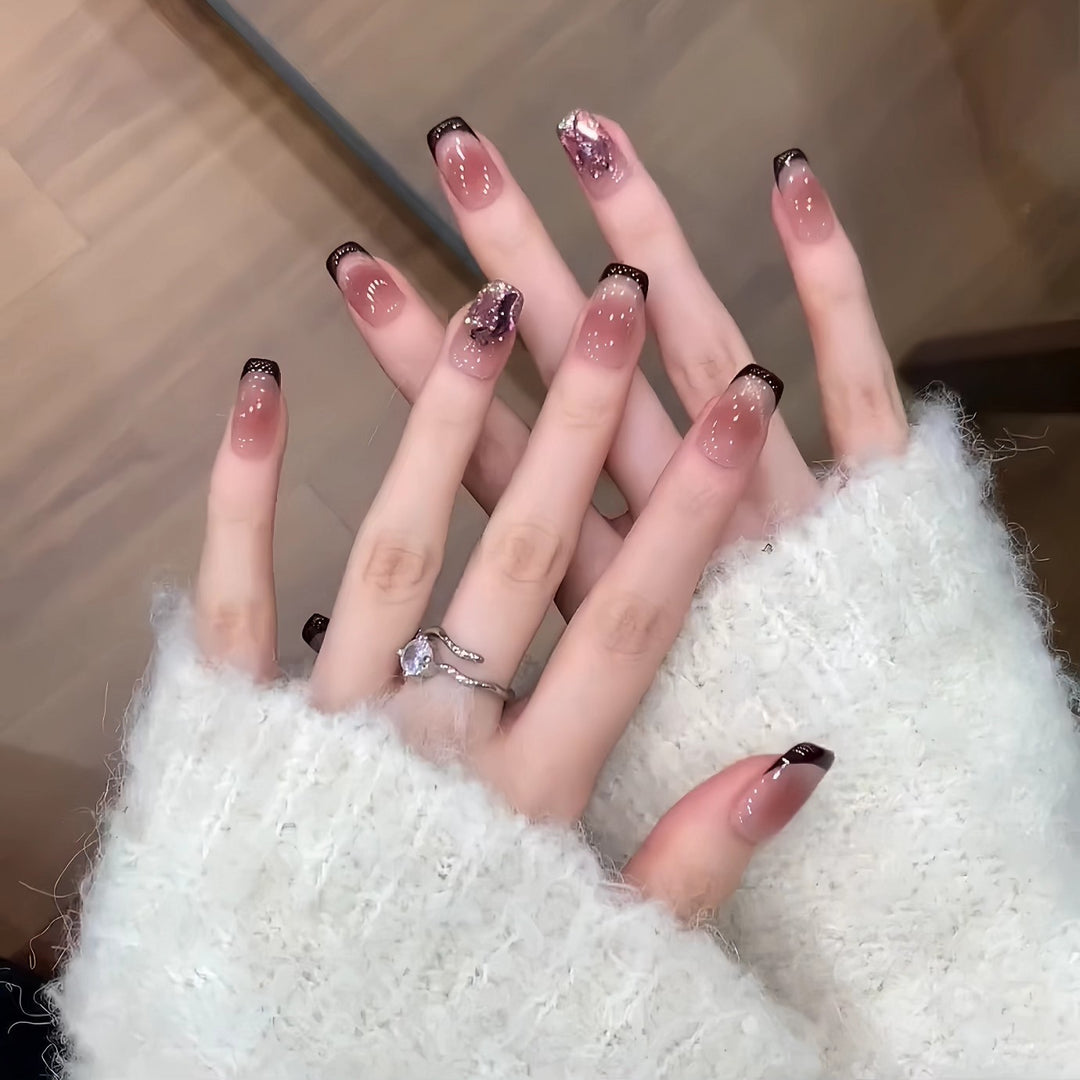 Glamouröse Press-On Nagelverlängerungen