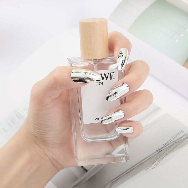 DIY Press-On Nail Set mit Premium-Finish Karnz
