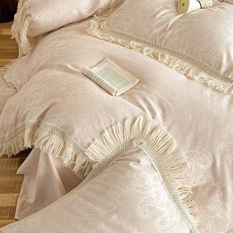 Hochwertige Jacquard-Bettwäschegarnitur mit dekorativem Fransenbesatz aus Baumwollsatin