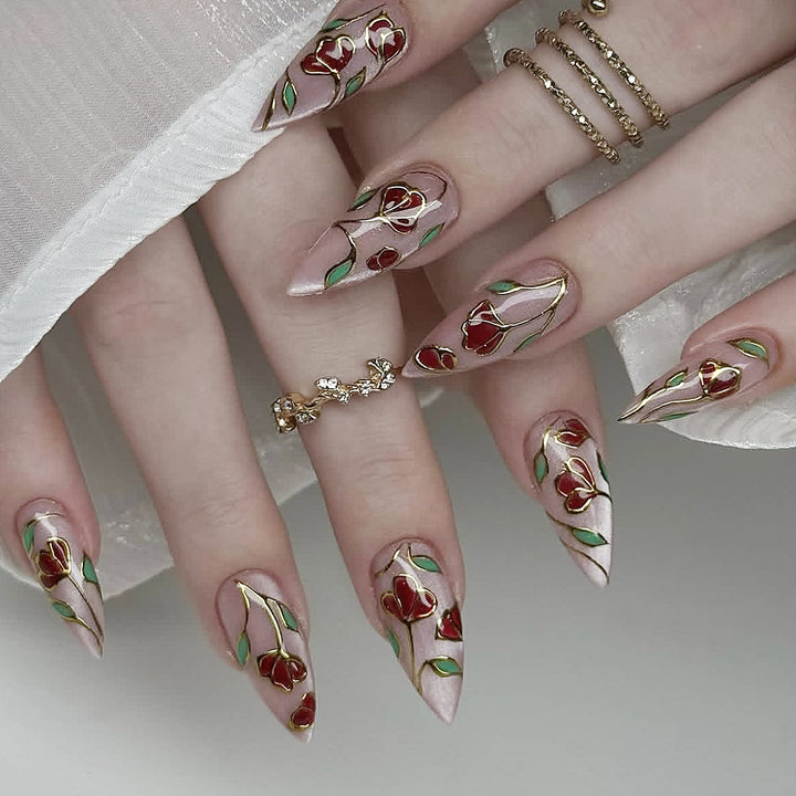 Elegante florale Stiletto-Nagelkunstverlängerungen Karnz
