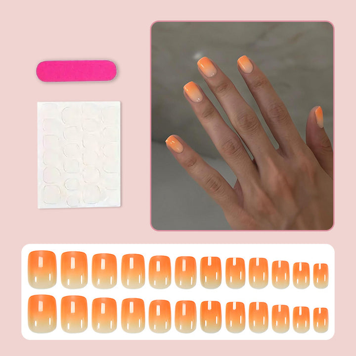 Kunstnagelset mit elegantem Ombré-Design Karnz