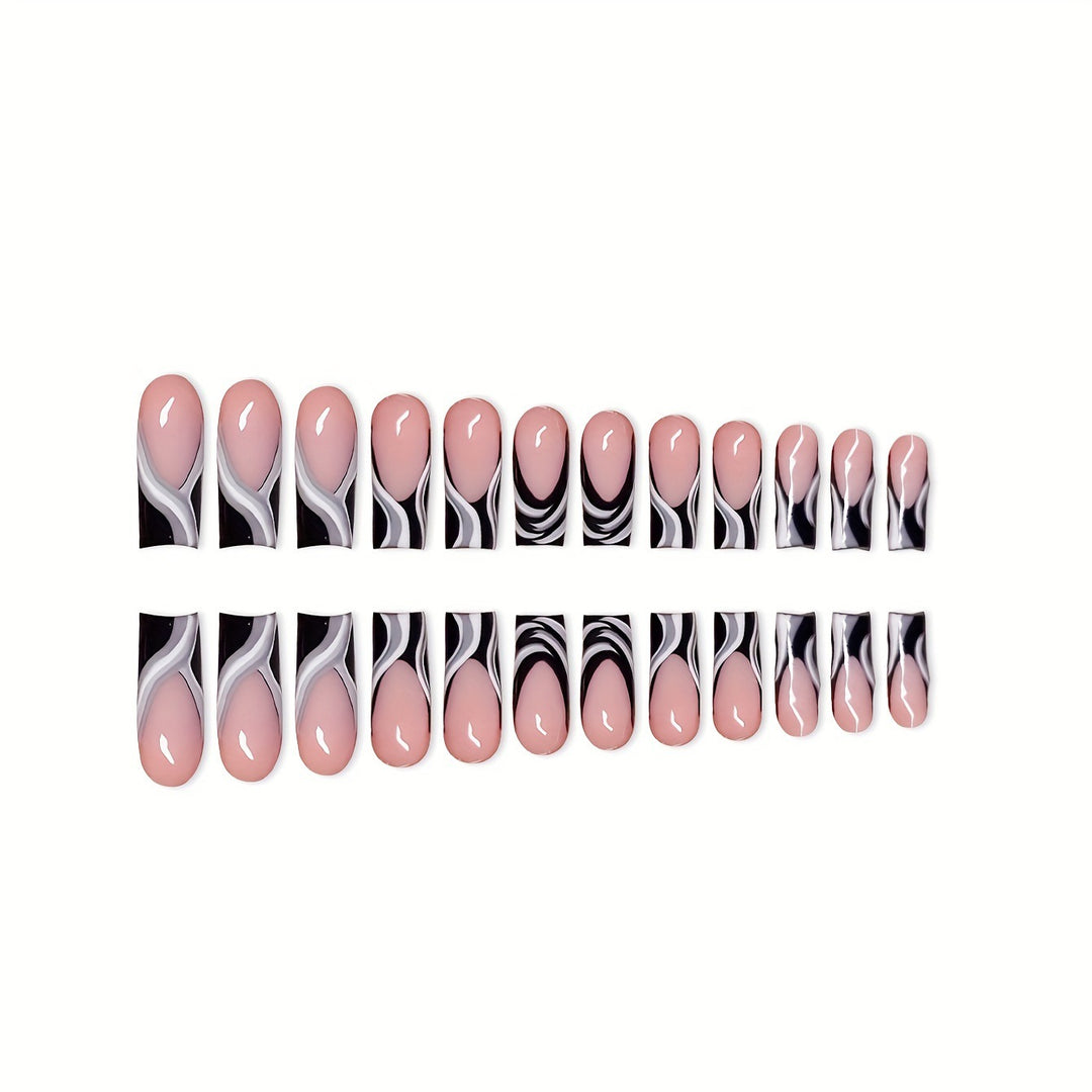 Künstlerische Press-On-Nagelverlängerungen mit Marmor Design Karnz