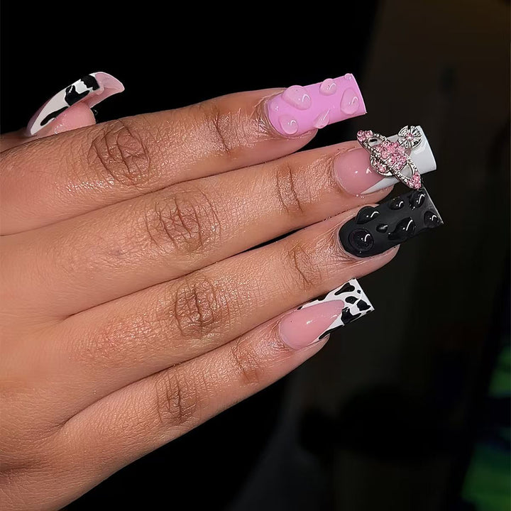 Einzigartige Kunstvolle Nagelverstärkungen Karnz