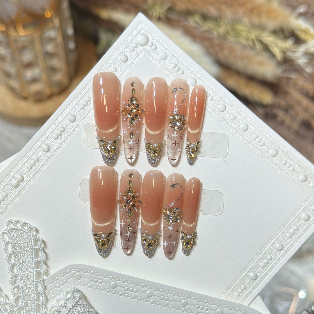 Elegantes Nagelkunstset Karnz