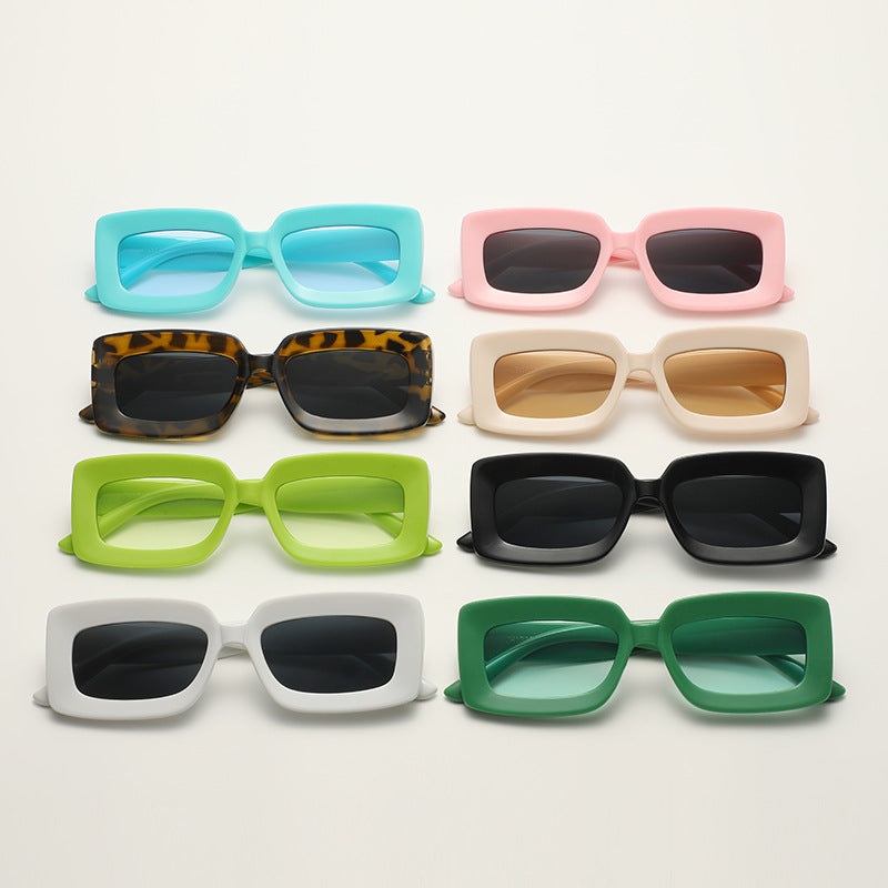 Damen trendige quadratische Sonnenbrille mit elegantem Kunststoffrahmen Karnz