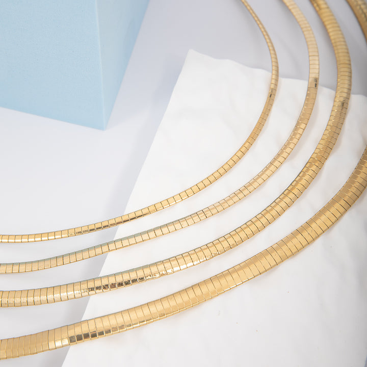 Elegante Statement Draht Choker Karnz