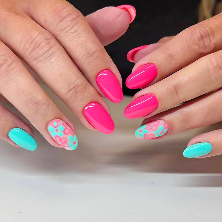 Kunstvolle Nagelgestaltung Karnz