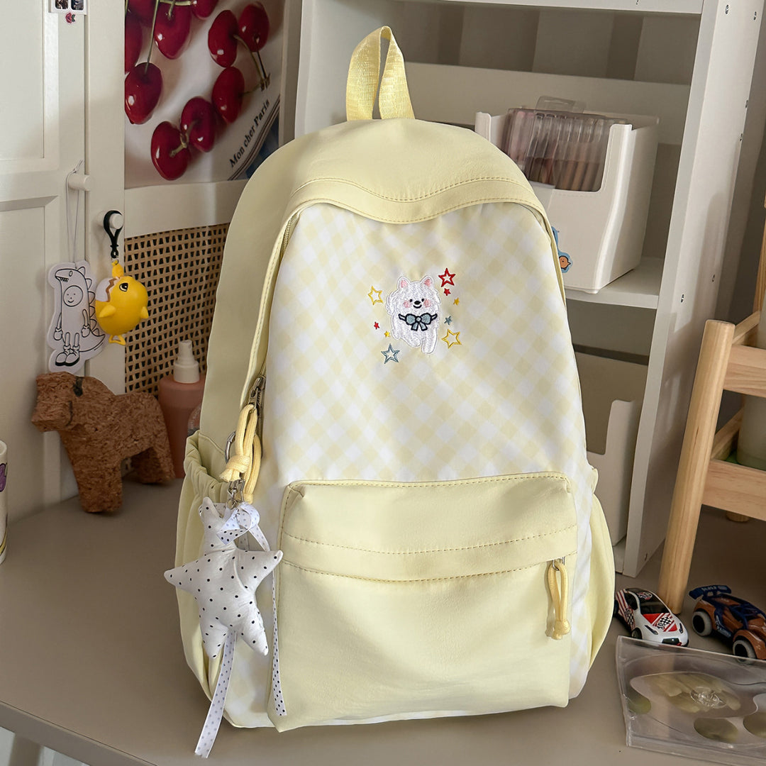 Niedlicher karierten Rucksack mit gestickten Akzenten