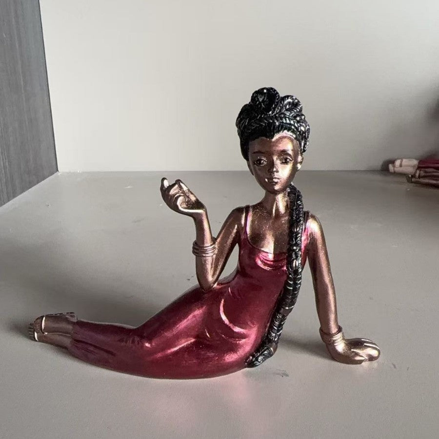 Dekorative Figur im Vintage-Stil Karnz
