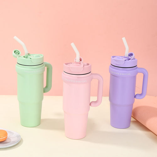Unisex Trinkbecher mit integriertem Strohhalm Karnz