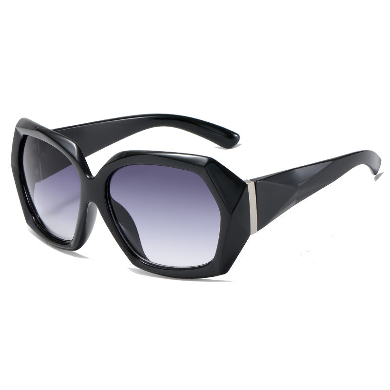 Damen Designer-Sonnenbrille im innovativen Polygon-Design Karnz