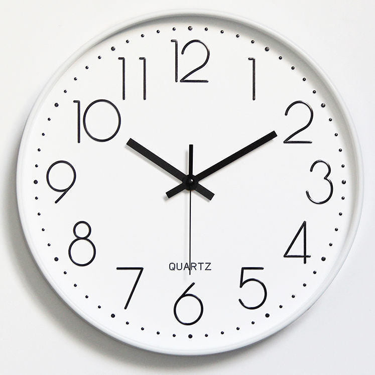 Wanduhr im minimalistischen Design Karnz