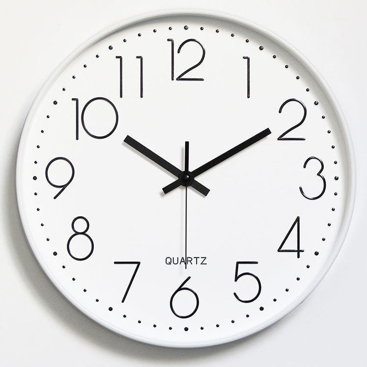 Wanduhr im minimalistischen Design Karnz