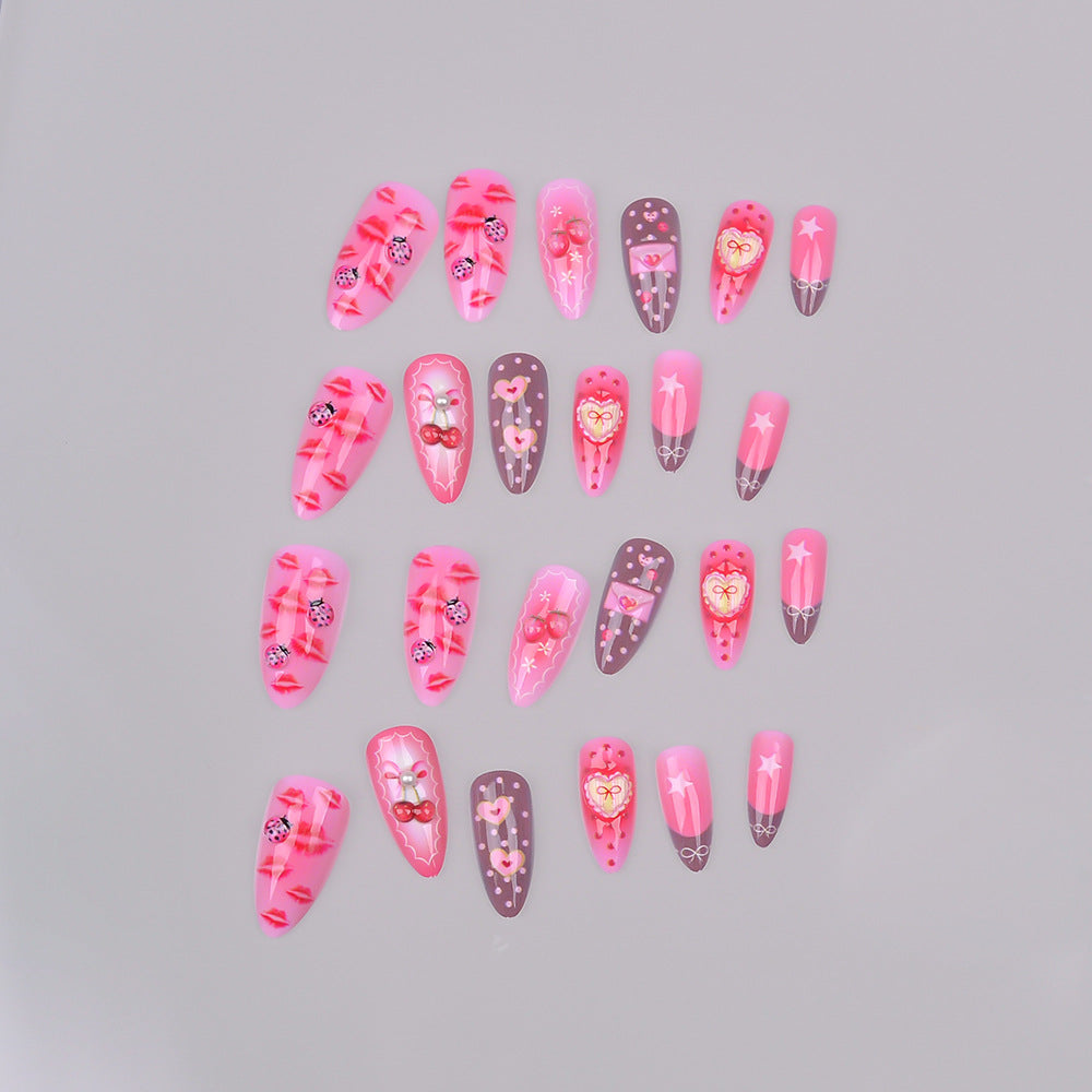 Romantisches Thema Press-On Nagelset Karnz