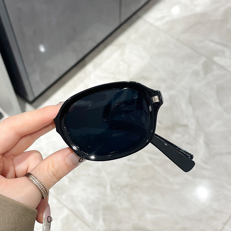 Damen Modische Sonnenbrille im Retro-Stil Karnz