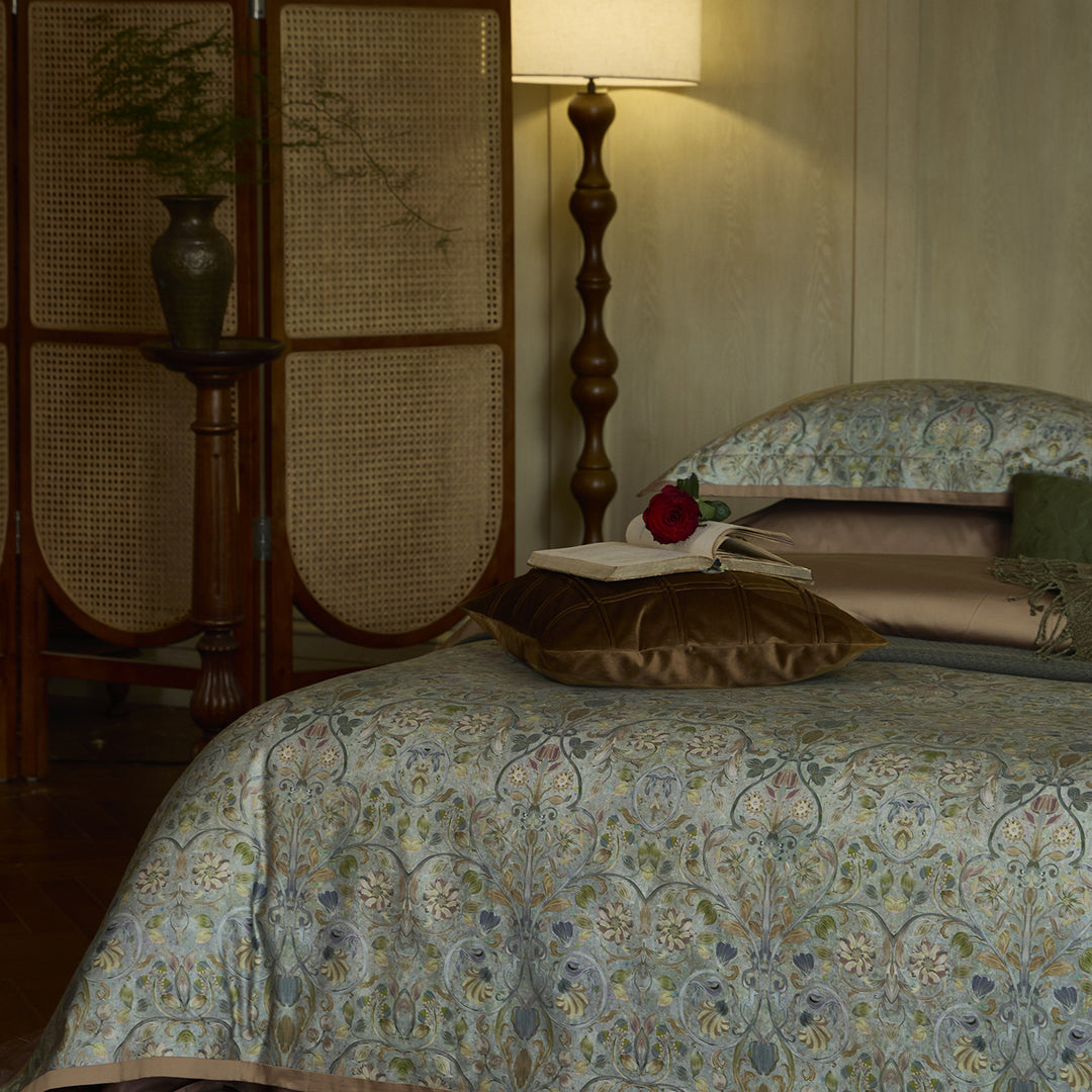 Paisley Jacquard-Satin Bettbezugset mit Paspelrand und passenden Kissenbezügen