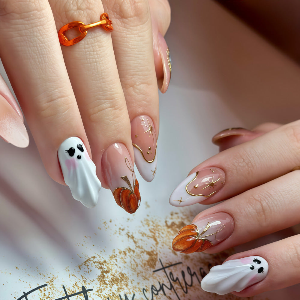 Kreative Kunstnägel mit herbstlichem Design und detaillierten Akzenten Karnz