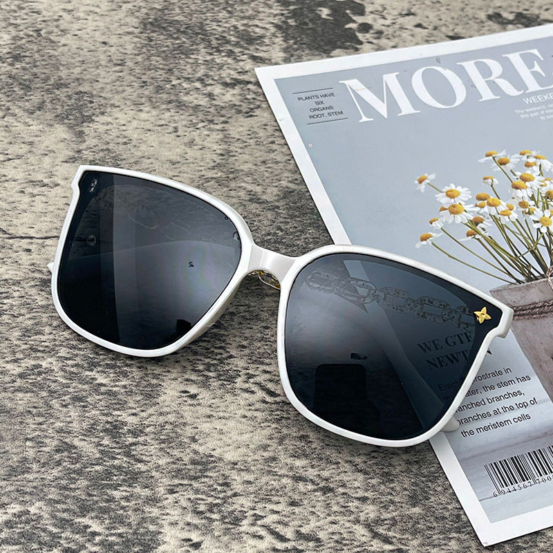 Damen extragroße Sonnenbrille mit modischem Kettenrahmen Karnz
