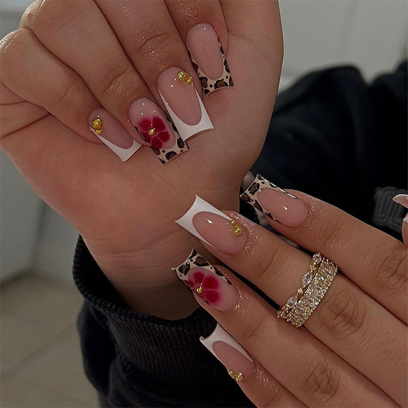 Dekorativer Blumen Press-On Nagel Set Karnz