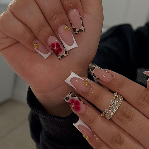 Dekorativer Blumen Press-On Nagel Set Karnz